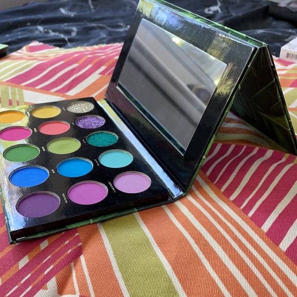 HipDot “Rio” Palette - Picture 3 of 4